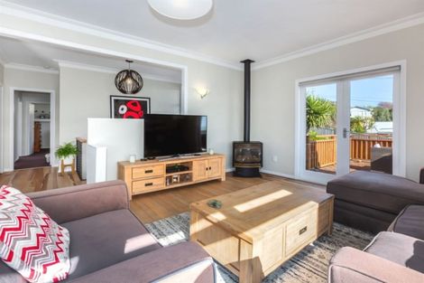 Photo of property in 4 Taupo Crescent, Plimmerton, Porirua, 5026