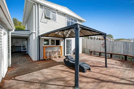 Photo of property in 6 Nelson Street, Helensville, 0800