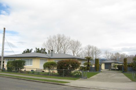 Photo of property in 54 Meihana Street, Takaka, 7110
