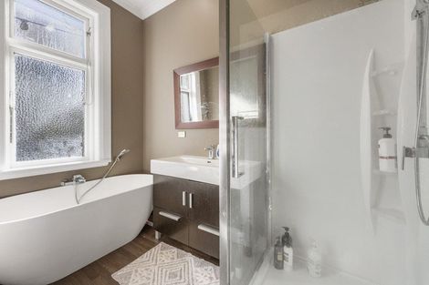 Photo of property in 20 Hargest Crescent, Saint Kilda, Dunedin, 9012