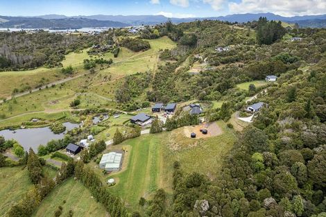 Photo of property in 35 Spikes Way, Whitianga, 3510