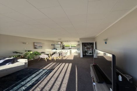Photo of property in 2 The Promenade, Takapuna, Auckland, 0622