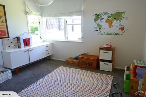 Photo of property in 68 Lake Road, Northcote, Auckland, 0627