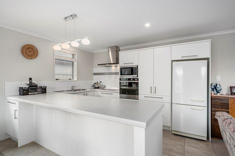 Photo of property in 4 Seashell Drive, Papamoa Beach, Papamoa, 3118