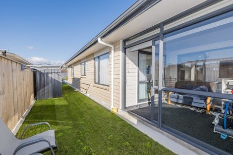 Photo of property in 8b Broadbelt Grove, Levin, 5510