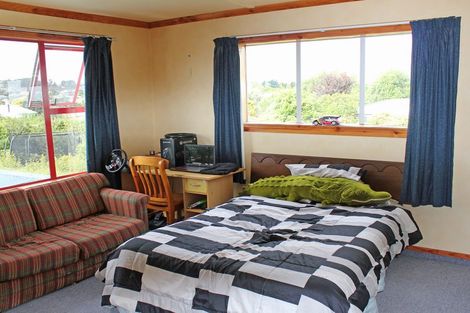 Photo of property in 21 Mersey Street, South Hill, Oamaru, 9400