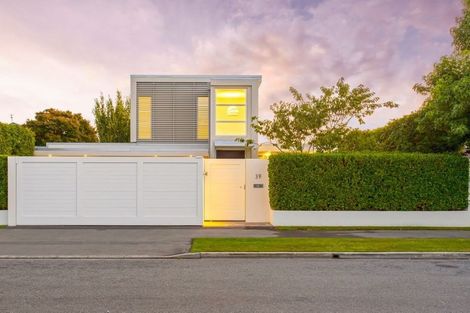 Photo of property in 39 Weka Street, Fendalton, Christchurch, 8041