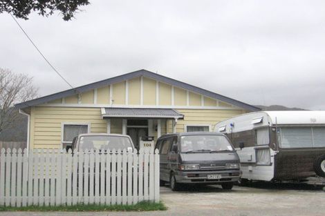 Photo of property in 104 Randwick Road, Moera, Lower Hutt, 5010