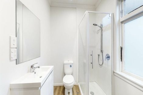 Photo of property in 132-136 Washington Avenue, Brooklyn, Wellington, 6021