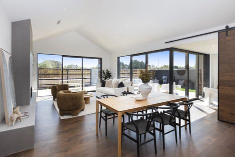 Photo of property in 160 Gardiners Road, Harewood, Christchurch, 8051