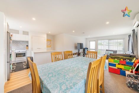 Photo of property in 25a Wainuiomata Road, Wainuiomata, Lower Hutt, 5014