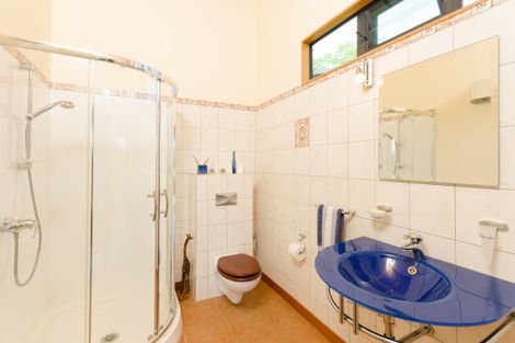 Photo of property in 106 Kemp Road, Massey, Auckland, 0614