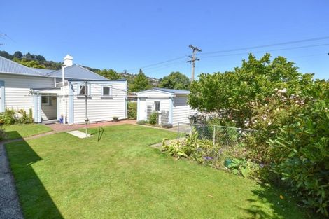 Photo of property in 1 Ainslee Place, North East Valley, Dunedin, 9010