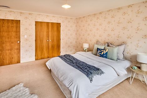 Photo of property in 219c Main Road, Tawa, Wellington, 5028