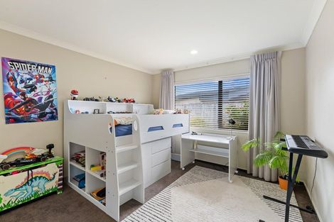 Photo of property in 7 Datum Way, Paraparaumu, 5032