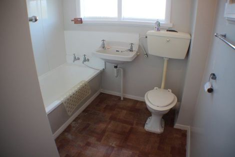 Photo of property in Wellway Flats, 45 Mcparland Street, Ebdentown, Upper Hutt, 5018