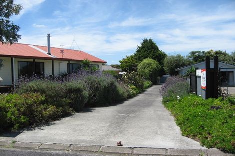 Photo of property in 108 Torkar Road, Clarks Beach, 2122