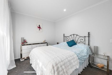 Photo of property in 24 Moira Close, Welcome Bay, Tauranga, 3175