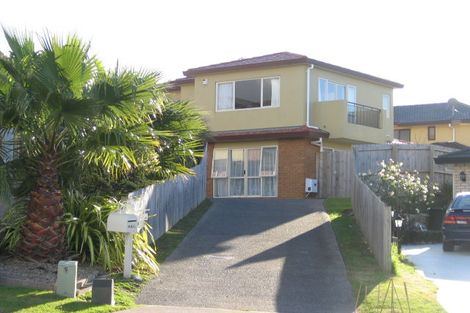 Photo of property in 9 Ballyroney Place, East Tamaki, Auckland, 2013