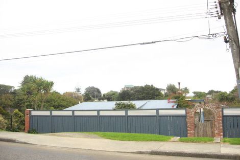 Photo of property in 4 Tennis Court Road, Raumati South, Paraparaumu, 5032