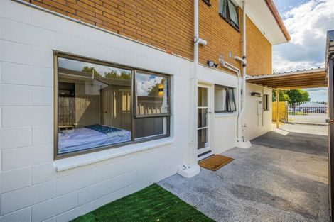 Photo of property in 1/53 Butley Drive, Farm Cove, Auckland, 2012