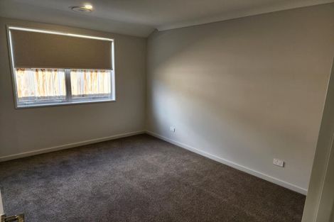 Photo of property in 5 Old Stone Lane, Cracroft, Christchurch, 8022