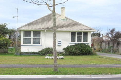 Photo of property in 50 Kenney Crescent, Fairfield, Hamilton, 3214