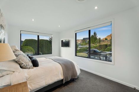 Photo of property in 54 Jacks Point Rise, Jacks Point, Queenstown, 9371