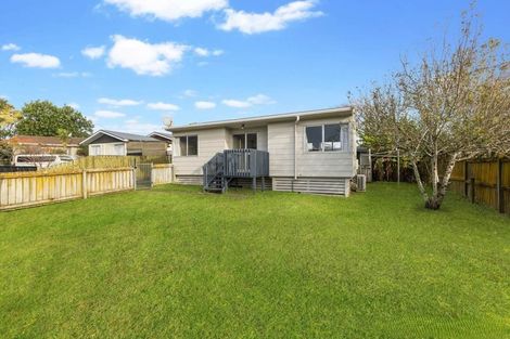 Photo of property in 1/15 Stoll Place, Clendon Park, Auckland, 2103