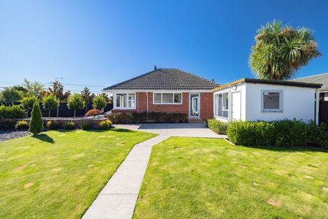 Photo of property in 2 Pembroke Street, Avondale, Christchurch, 8061