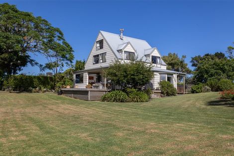 Photo of property in 115 Wilson Road, South Head, Helensville, 0874
