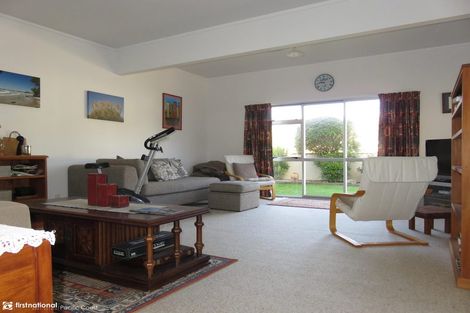 Photo of property in 10 Wallnutt Avenue, Waihi Beach, 3611