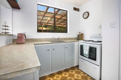 Photo of property in 9 Cleat Street, Whitby, Porirua, 5024