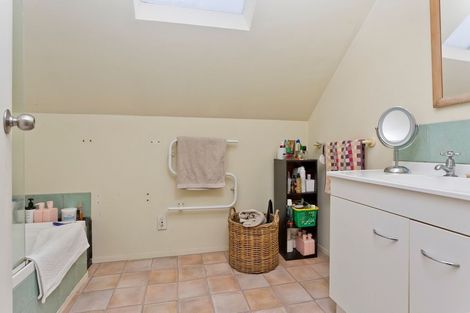 Photo of property in 12/37 Fields Parade, Oteha, Auckland, 0632