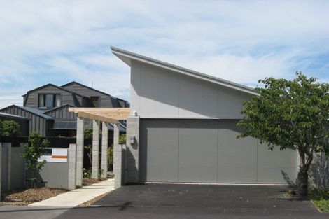 Photo of property in 143 Main Road, Redcliffs, Christchurch, 8081