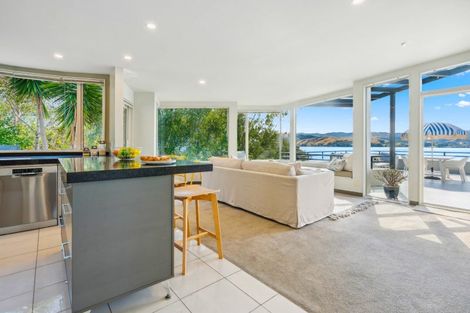 Photo of property in 26a Mana View Road, Paremata, Porirua, 5026