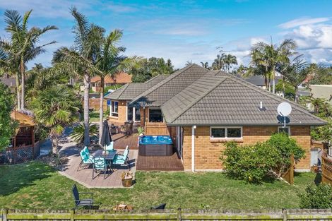 Photo of property in 42 Tuihana Drive, Papamoa Beach, Papamoa, 3118
