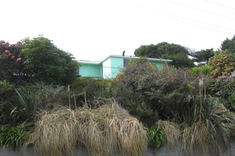 Photo of property in 30 Leslie Street, Waitara, 4320