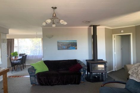 Photo of property in 37 Raleigh Street, Waitara, 4320