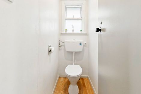 Photo of property in 45 Victory Crescent, Tawa, Wellington, 5028