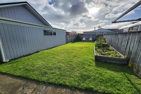 Photo of property in 2/500 Devonport Road, Tauranga South, Tauranga, 3112