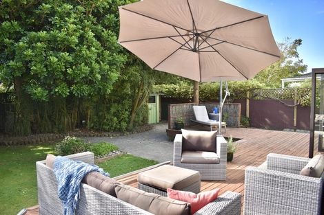 Photo of property in 11 Renata Road, Otaki, 5512