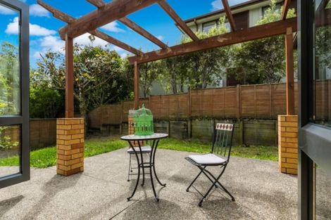 Photo of property in 10 Greenbough Lane, Greenhithe, Auckland, 0632