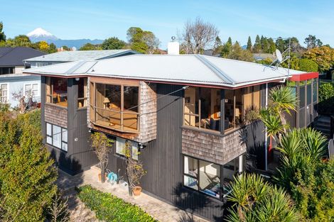 Photo of property in 58 Brooklands Road, Brooklands, New Plymouth, 4310