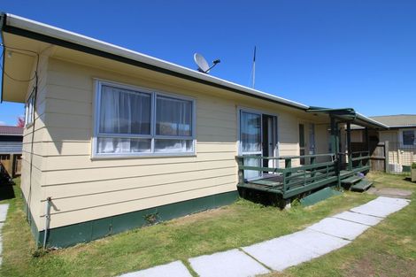 Photo of property in 11b Clyde Street, Utuhina, Rotorua, 3015