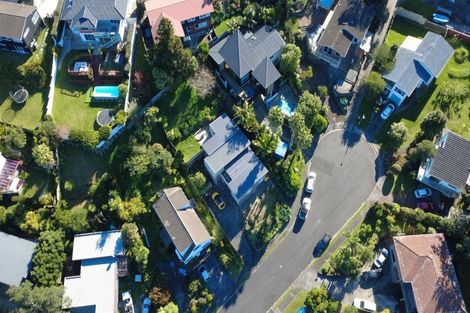 Photo of property in 6 Anchor Place, Beach Haven, Auckland, 0626