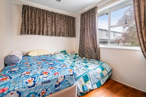 Photo of property in 27 Normanton Street, Glenfield, Auckland, 0629