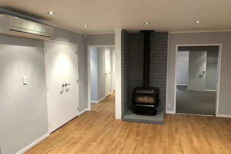 Photo of property in 5 Towra Place, Botany Downs, Auckland, 2010