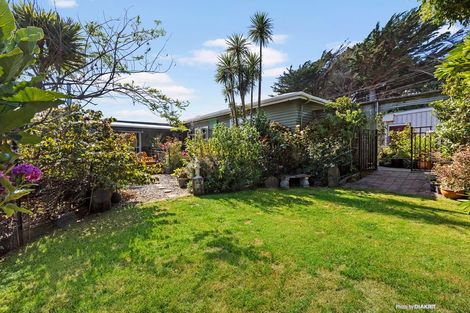 Photo of property in 1 Sim Street, Johnsonville, Wellington, 6037
