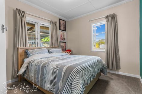 Photo of property in 17a Ash Street, Maungaturoto, 0520